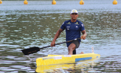 Isaquias Queiroz na Copa Brail de canoagem velocidade, em Lagoa Santa; ele venceu Filipe Vieira no C1 500m
