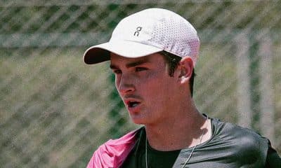 Na imagem, João Fonseca comemorando a vitória sofrida no Challenger de Nottingham