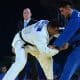 Na imagem, Marcelo Gomes em combate contra lutador do Uzbequistão.