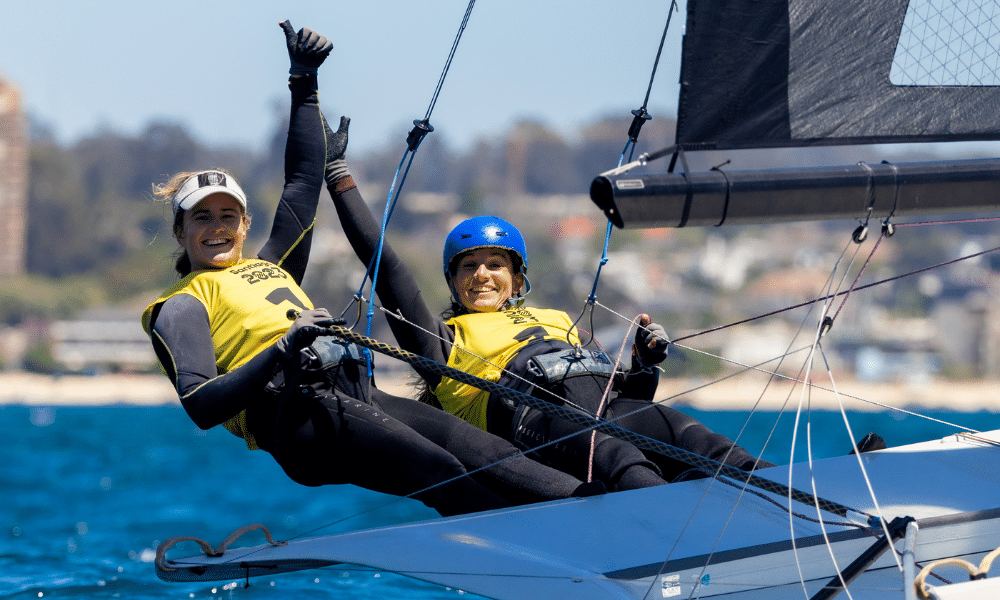 Martine Grael e Kahena Kunze em ação no Mundial da 49er FX