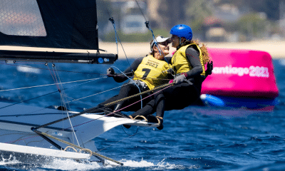Martine Grael e Kahena Kunze durante disputa da vela no Troféu Princesa Sofía