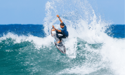 Samuel Pupo faz manobra na etapa de Bells Beach da WSL (Aaron Hughes/WSL)