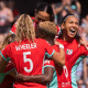 Bia Zaneratto e jogadoras do KC Current comemoram vitória na NWSL