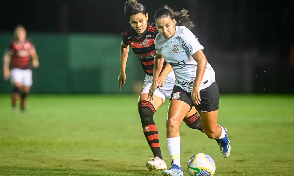 Lance de Corinthians x Flamengo no Brasileirão Feminino