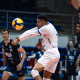 Maique, líbero do Minas, faz passe de Manchete em jogo da Superliga. Mineiros jogam contra o Sesi Bauru nessa rodada