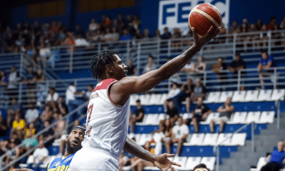 Jogador do Sesi Franca tenta uma bandeja no jogo contra o Hebraica Macabi na BCLA