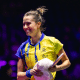 Bruna Takahashi sorridente após vitória na Copa do Mundo de tênis de mesa
