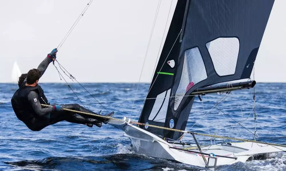 Marco Grael e Gabriel Simões, representantes do Brasil na classe 49er da Semana de Hyères (Foto: Jankovics Villatoro)