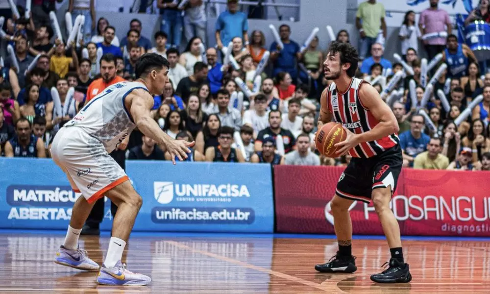 Partida entre Unifacisa e São Paulo, válida pelas oitavas de final do NBB (Gabriella Tayane/Basquete Unifacisa)