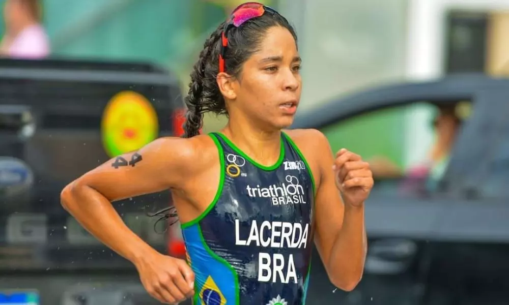 Giovanna Lacerda, promessa do Brasil no triatlo e campeã da categoria sub-23 do Sul-Americano (Reprodução/Instagram/@paularovanisports)
