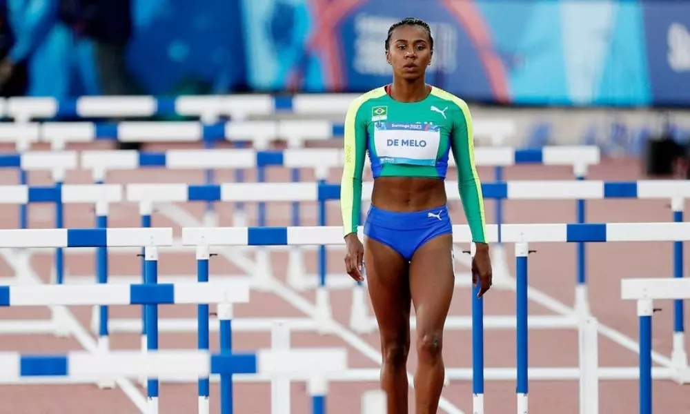 Caroline Tomaz, atual campeã sul-americana no 100m com barreiras (Alexandre Loureiro/COB)