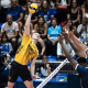 Franco atacando em jogo Guarulhos x Minas pelas quartas de final da Superliga Masculina de vôlei