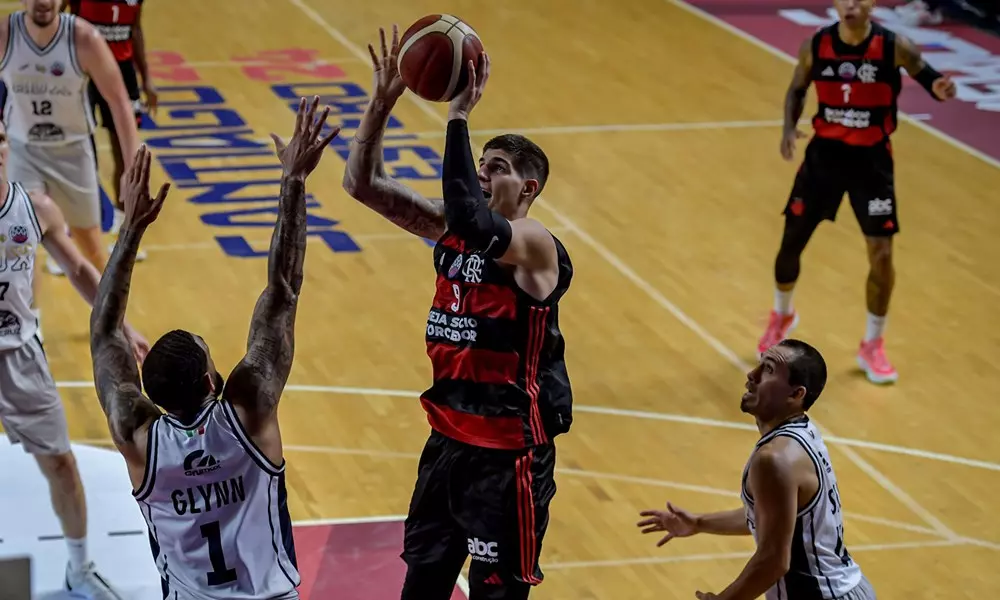 Gui Deodato foi o cestinha de Flamengo x Halcones de Xalapa pela BCLA de basquete