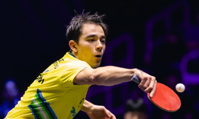 Hugo Calderano em ação no WTT Champions Incheon de tênis de mesa