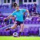 Na imagem, Luana Bertolucci durante o treinamento no Orlando Pride.