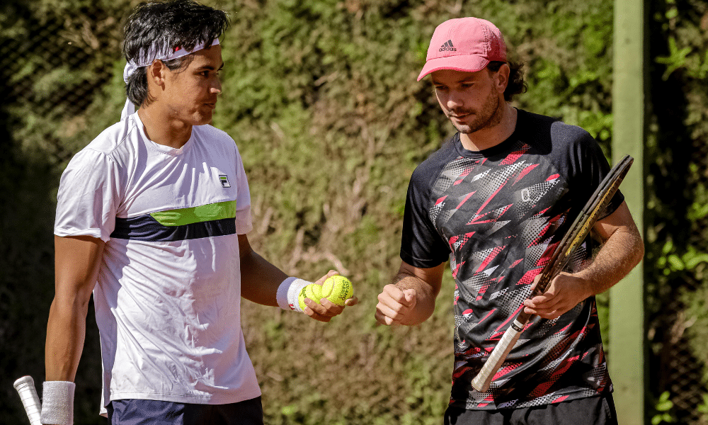 Luis Britto e Gonzalo Villanueva no Challenger de San Miguel de Tucumán (Foto: Asociación Argentina de Tenis)
