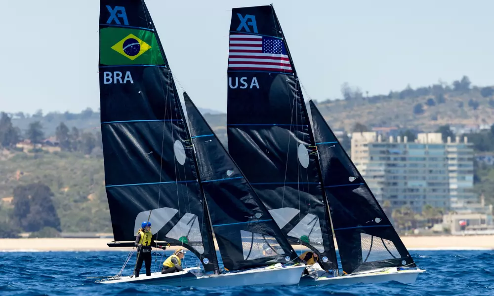 Martine Grael e Kahena Kunze em ação no Troféu Princesa Sofía de vela; Bruno Lobo