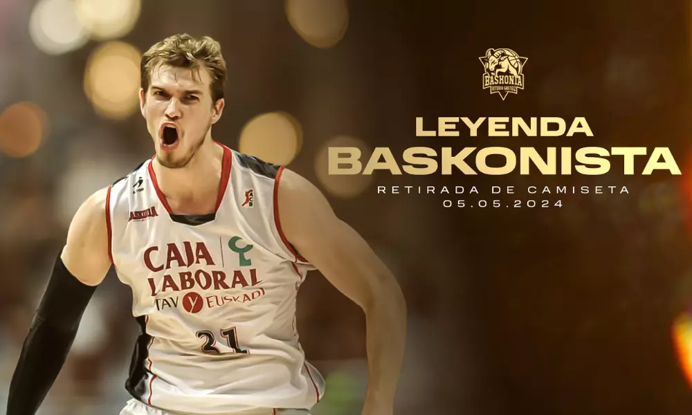Tiago Splitter com a camisa do Baskonia