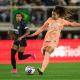 Angelina em partida do Orlando Pride na NWSL