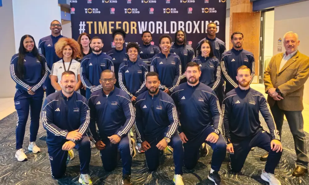 atletas da seleção brasileira de boxe pousam para foto antes do USA Boxing International Invitational Tournament