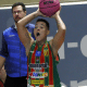 Lays carrega a bola em jogo entre Sampaio Basquete e Santo André na LBF