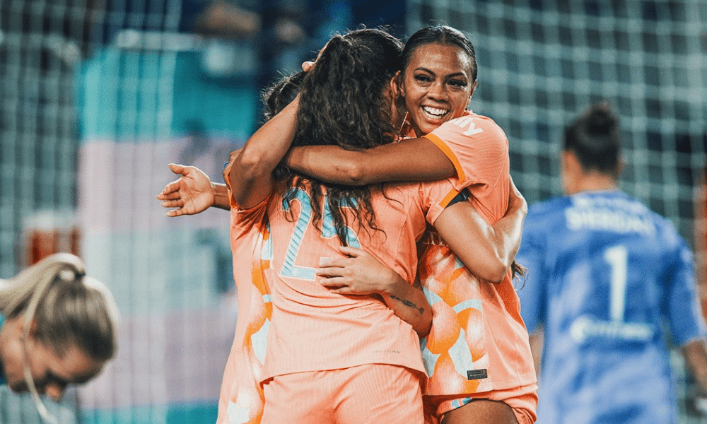 Jogadoras do Orlando Pride comemoram gol na NWSL