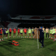 Arthur Elias comandando treino da Seleção Feminina de futebol