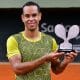 Daniel Dutra da Silva com o troféu de vice-campeão do Challenger de Porto Alegre (Reprodução/Instagram/@institutosports)