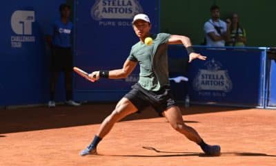 Pedro Sakamoto em ação no Challenger de Santos (Foto: Instituto Sports)