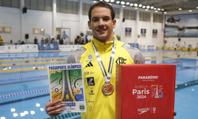 Guilherme Caribé celebrando sua classificação aos Jogos Olímpicos de Paris (Satiro Sodré/CBDA)