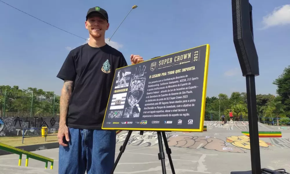 Giovanni Vianna na pista de skate do Parque da Juventude