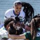 Na imagem, jogadoras do time do Minas Brasília comemorando o gol.