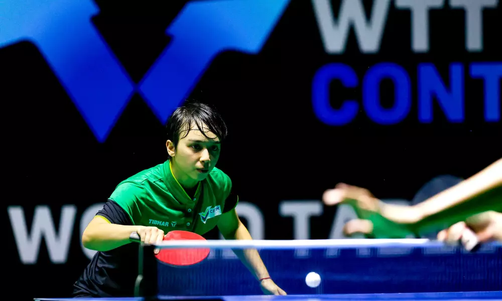 Sofia Kano em ação no WTT Contender do Rio de Janeiro; ela e Victoria Strassburger tiveram dificuldade para deixar o Rio Grande do Sul