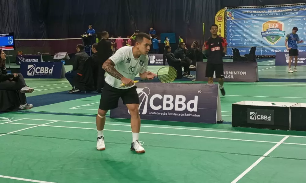 Rogério Oliveira em ação no Nacional de parabdminton