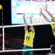 Jogador alemão encara bloqueio duplo do Brasil na Liga das Nações de vôlei masculino - A VNL 2024; ao vivo