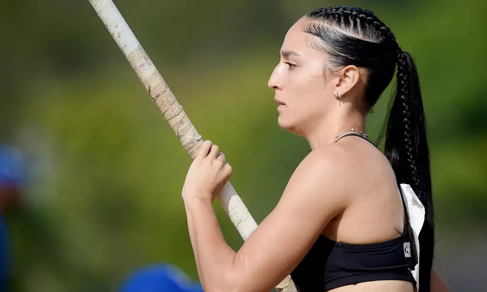 Julia Calabretti ganha ouro no salto com vara
(Alexandre Loureiro/CBAt)