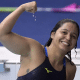Cecília Araújo vibra após prova no World Series de natação paralímpica (Foto: Douglas Magno/CPB)