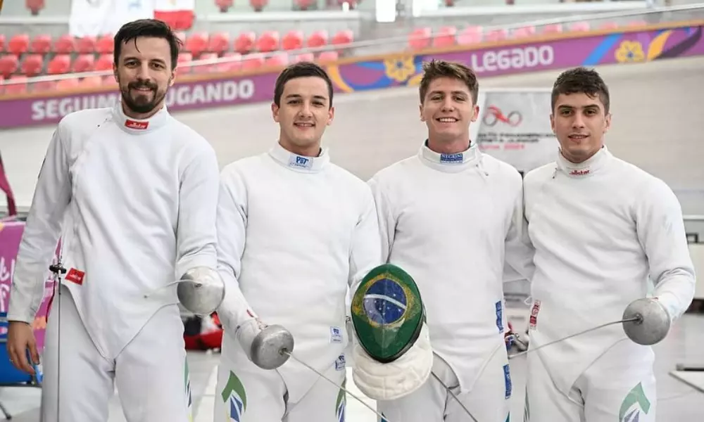 Equipe masculina da espada no Pan-Americano de Esgrima