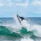 Yago Dora mandando aéreo na etapa de El Salvador da WSL