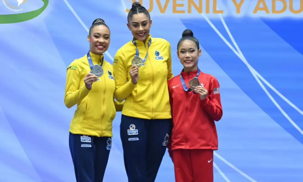 Babi Domingos e Geovanna Santos no pódio do Pan-Americano de ginástica rítmica
