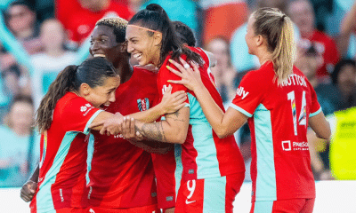 Bia Zaneratto comemora gol do Kansas City Current em jogo na NWSL