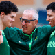 Gui Santos, técnico Aleksandar Petrović e Didi Louzada (da esquerda para a direita) em treino do Brasil antes da estreia nos Jogos Olímpicos de Paris-2024 (Foto: Wander Roberto/COB)