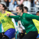 Jogadoras da seleção brasileira de handebol feminino celebrando a vitória sobre a Espanha pelos Jogos Olímpicos de Paris-2024 (Gaspar Nóbrega/COB)