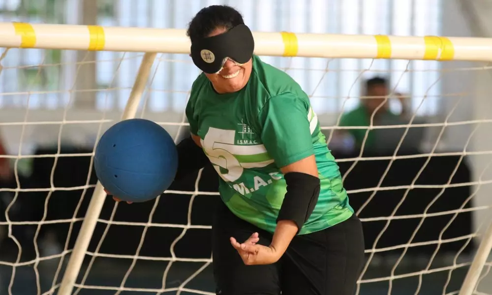 Ismac em quadra no Regional Centro-Norte de goalball (Foto: Renan Cacioli/ CBDV)