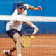 Gustavo Heide em ação no ATP 250 de Gstaad