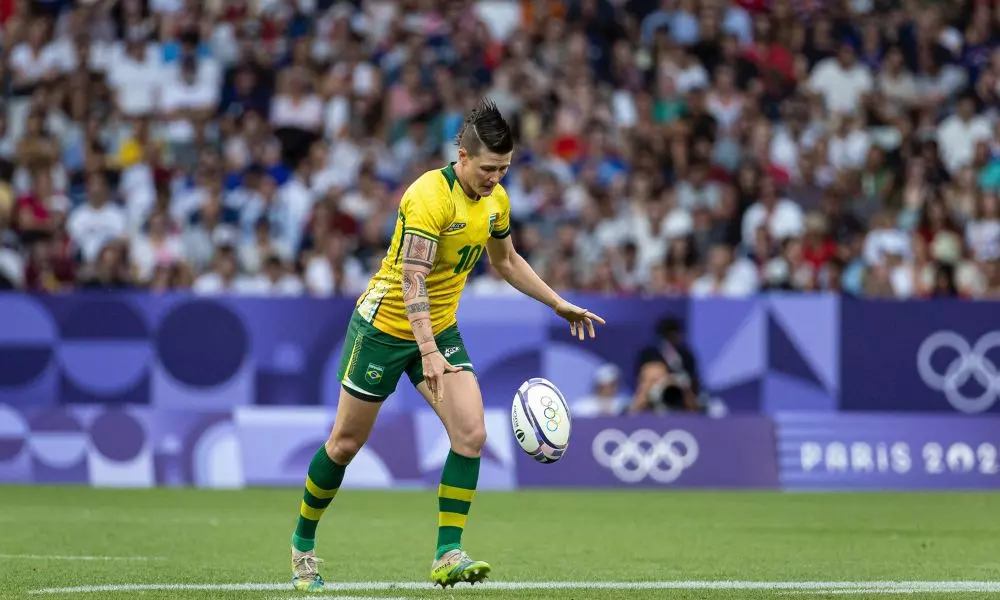 Raquel Kochhann converte bola em jogo de rúgbi sevens dos Jogos Olímpicos de Paris-2024