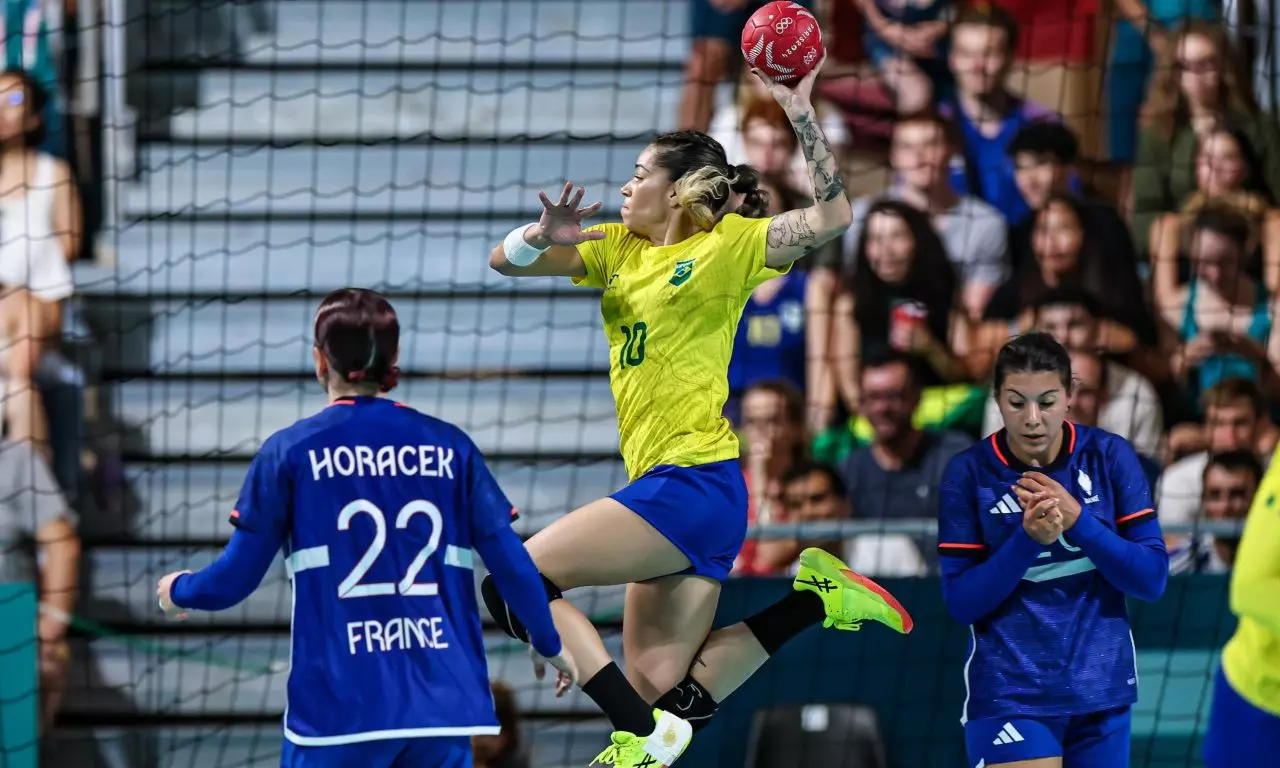 Brasil França handebol feminino seleção brasileira de handebol feminino paris Jessica Quintino