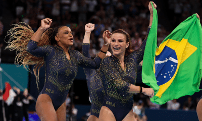 Rebeca Andrade e Jade Barbosa comemoram medalha nos Jogos Olímpicos de Paris