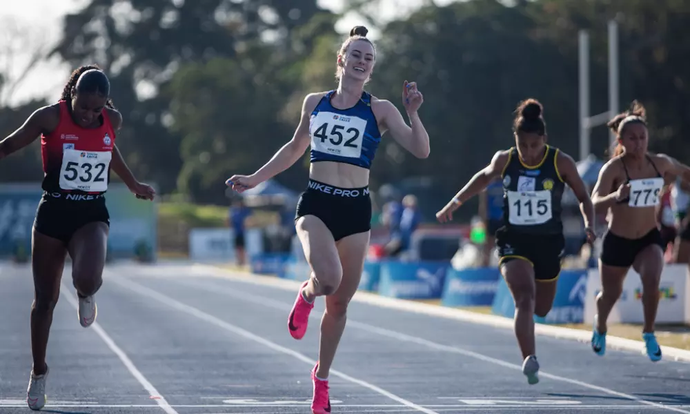 Danielle Campigotto em ação no Campeonato Brasileiro sub-23 de atletismo