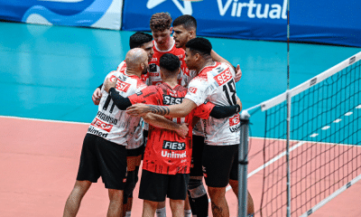 Equipe do Sesi Bauru no confronto contra o Vôlei Renata pelo Paulista (Pedro Teixeira/Vôlei Renata)